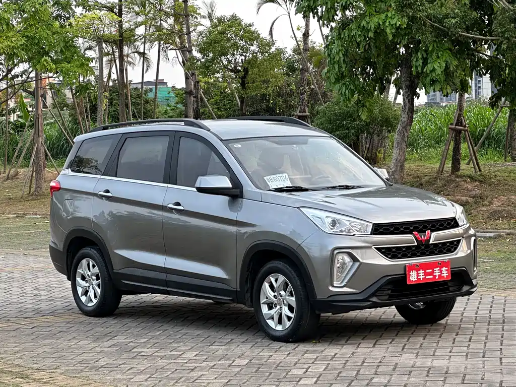 Wuling Hongguang S3 2019 1.5L manual comfort model National VI купить на сайте DeffCars
