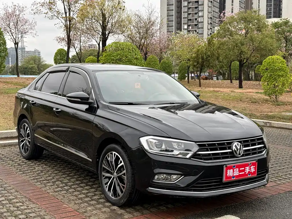 Bora 2018 1.5L automatic comfort model купить на сайте DeffCars