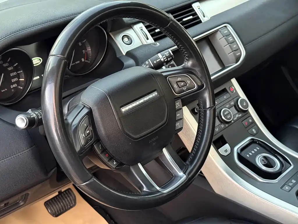 Range Rover Evoque imported 2015 2.0T 5-door Yaoxiang Edition купить на сайте DeffCars