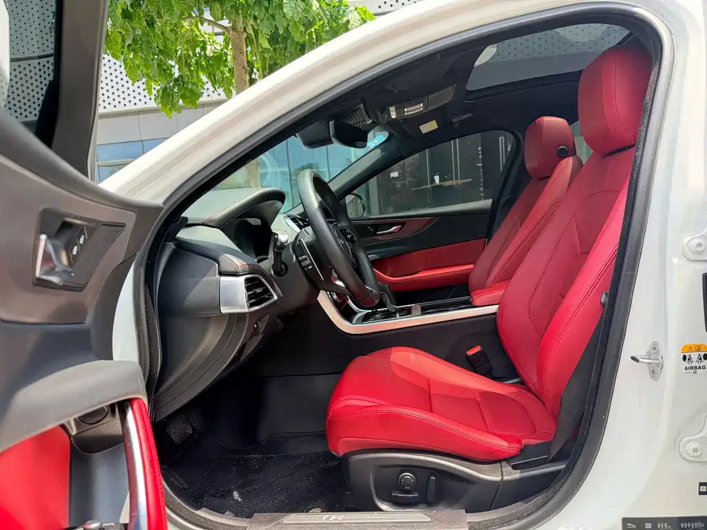 Jaguar XEL 2022 2.0T 250PS R-DYNAMIC S aggressive sports version купить на сайте DeffCars