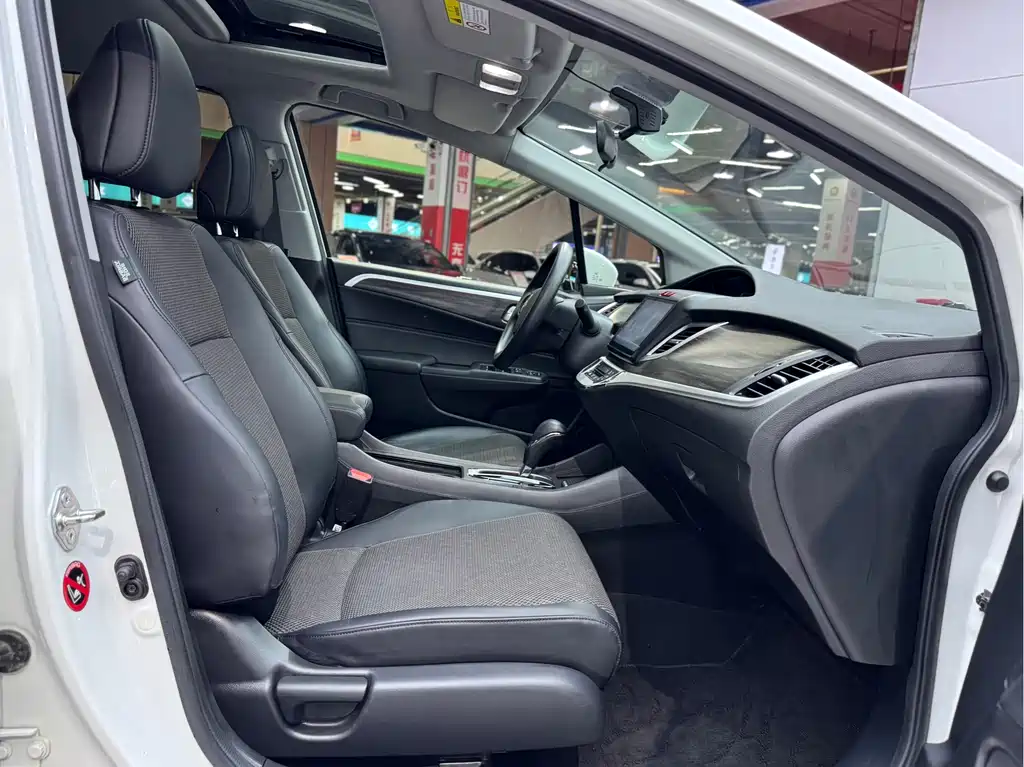 Jade 2017 1.8L automatic comfort version 5 seats купить на сайте DeffCars