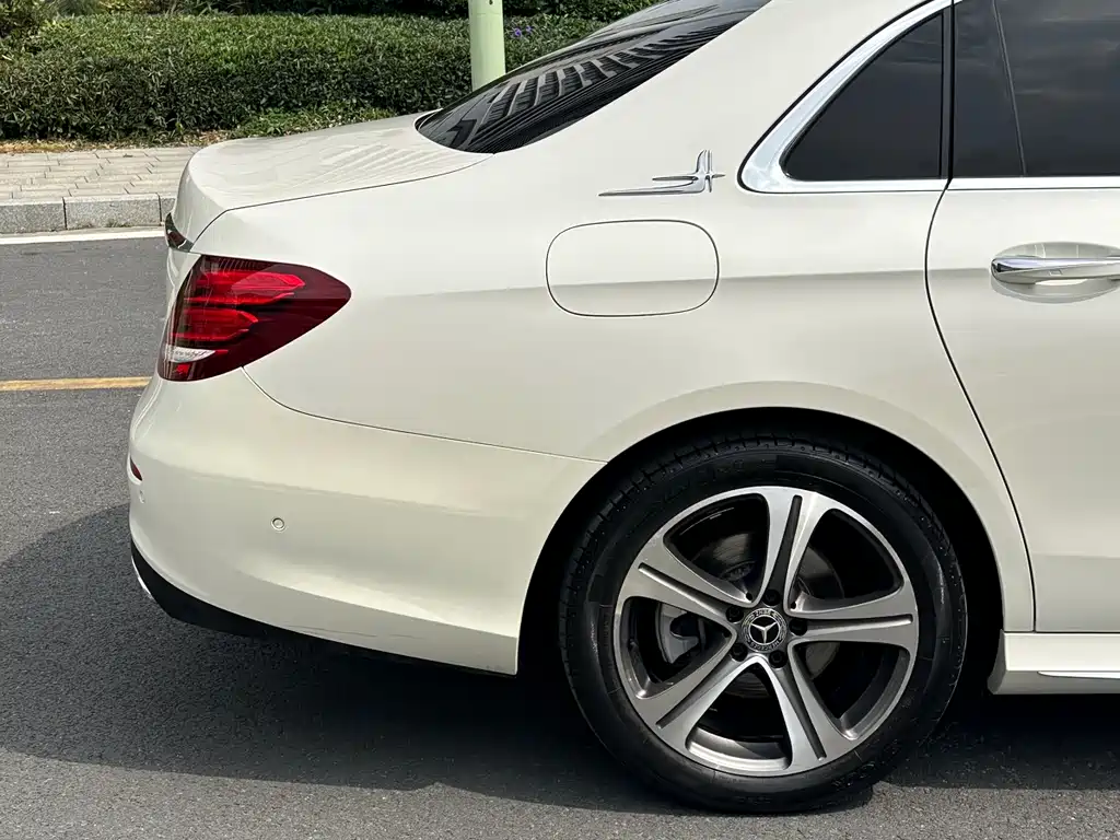 Mercedes-Benz E-Class 2018 facelift E 200 L sporty купить на сайте DeffCars