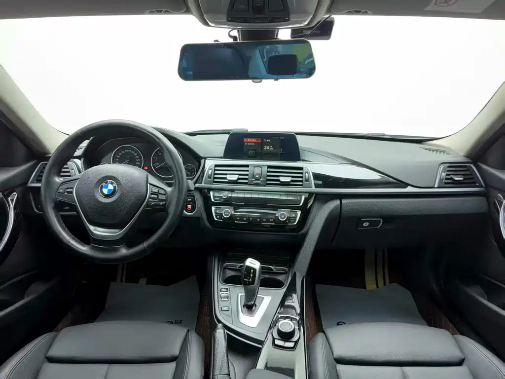 BMW 3 Series 2018 320Li Fashion Model купить на сайте DeffCars