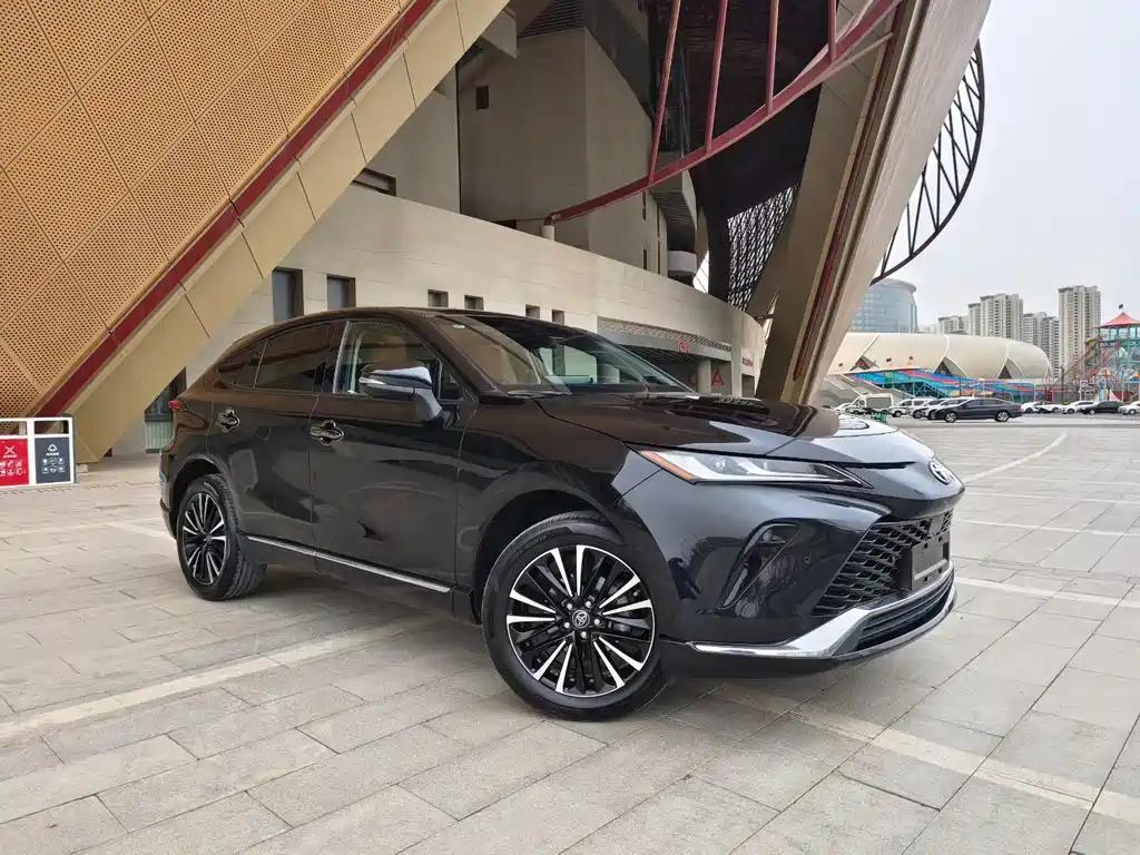 Vesa 2022 2.0L CVT two-wheel drive premium version купить на сайте DeffCars