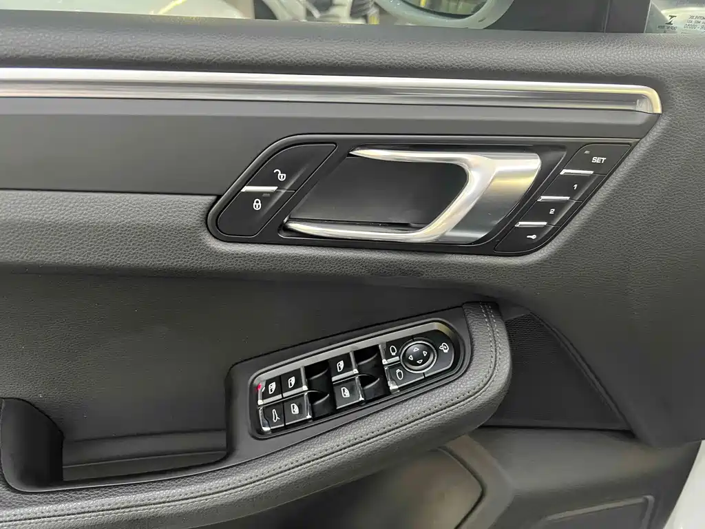 Macan 2018 Macan 2.0T купить на сайте DeffCars