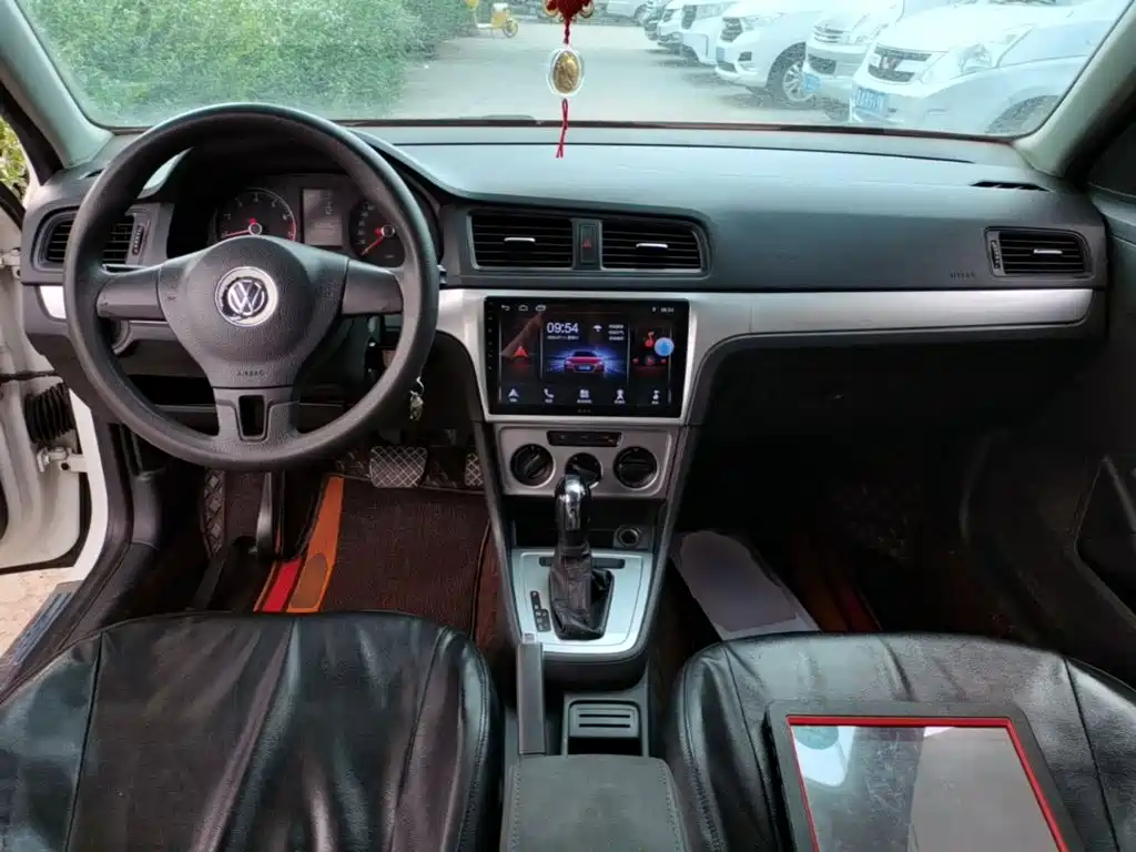 Lavida 2015 1.6L automatic fashion version купить на сайте DeffCars