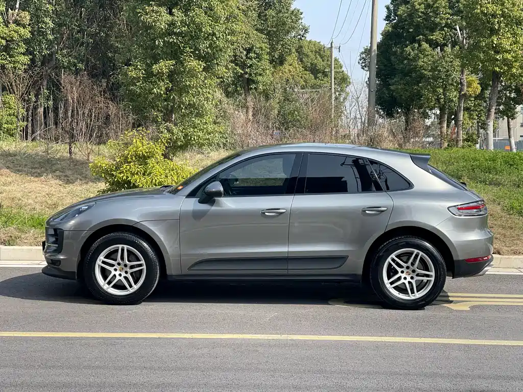 Macan 2020 Macan 2.0T купить на сайте DeffCars