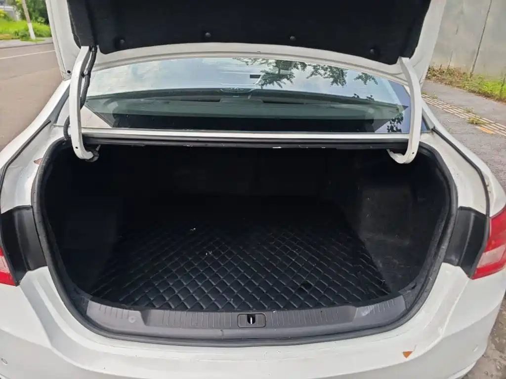 Yinglang 2015 15N automatic luxury model купить на сайте DeffCars
