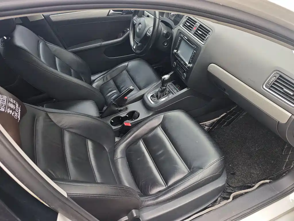 Sagitar 2012 1.4TSI automatic luxury model купить на сайте DeffCars