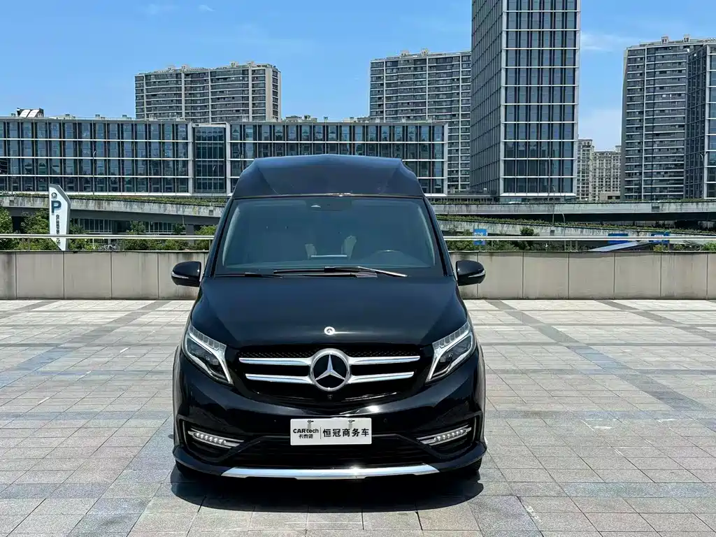 Mercedes-Benz V-Class 2021 V 260 L Long Wheelbase Premium Edition купить на сайте DeffCars