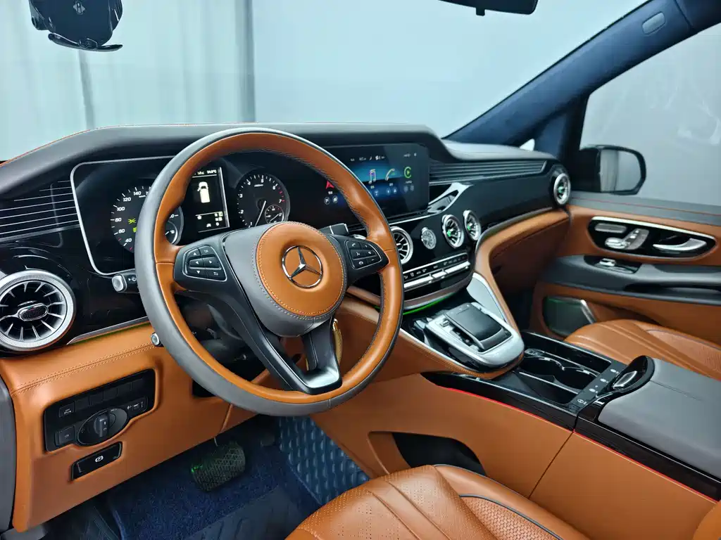 Vito 2023 2.0T Business Edition 7 seats купить на сайте DeffCars