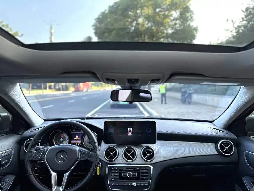 Mercedes-Benz GLA 2015 GLA 220 4MATIC Fashion Model купить на сайте DeffCars