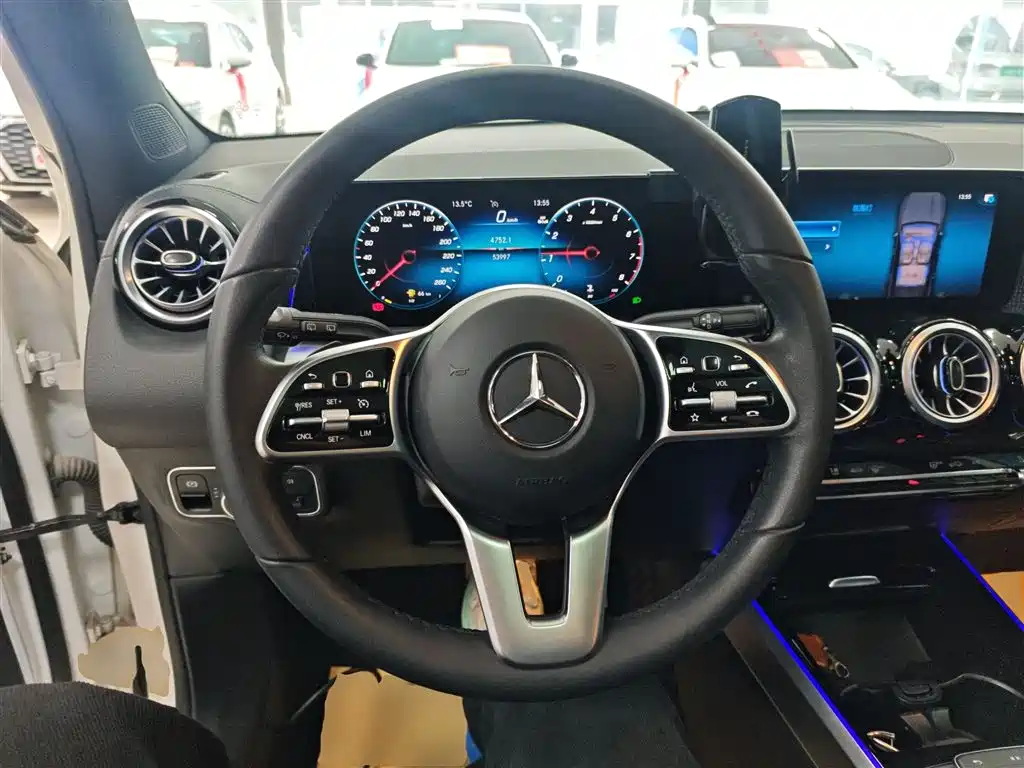 Mercedes-Benz GLB 2021 GLB 200 Dynamic купить на сайте DeffCars