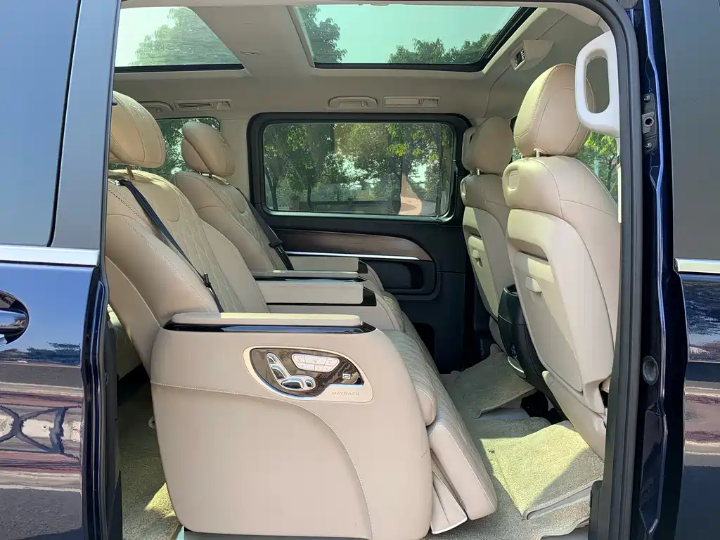 Mercedes-Benz V-Class 2022 V 260 Premium Edition купить на сайте DeffCars