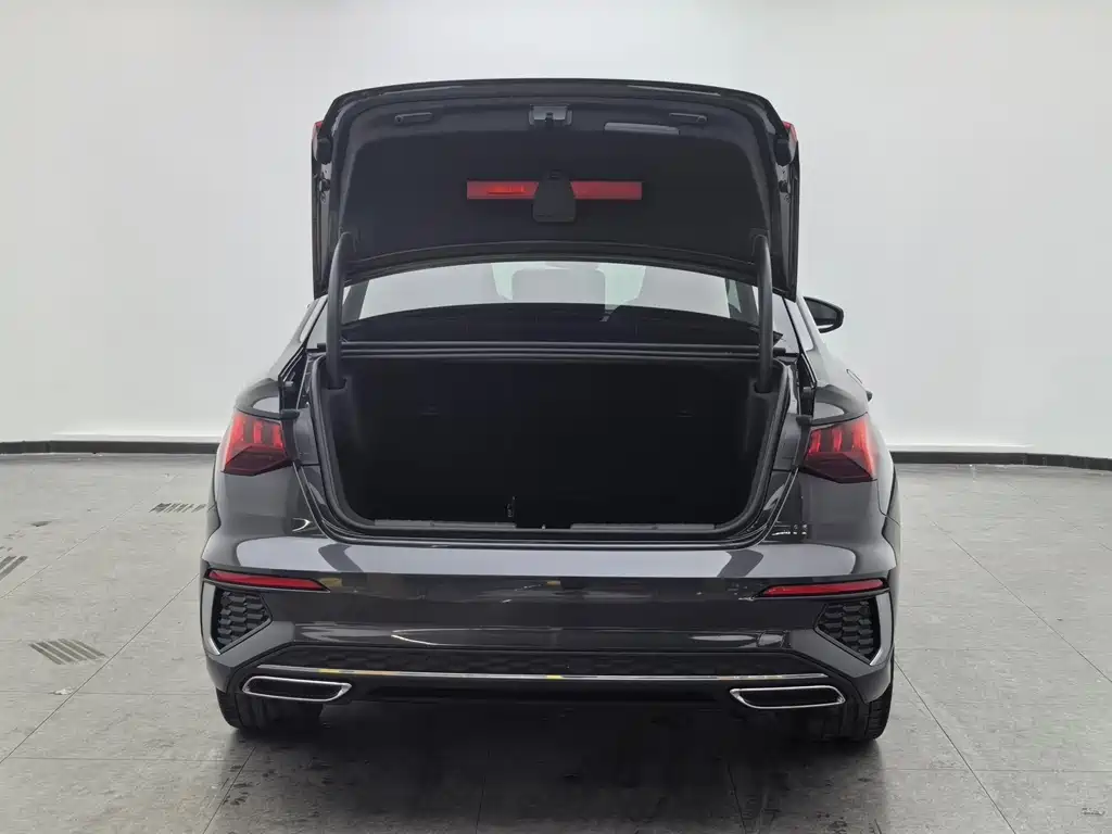 Audi A3 2024 A3L Limousine 35 TFSI Fashionable and Sporty купить на сайте DeffCars