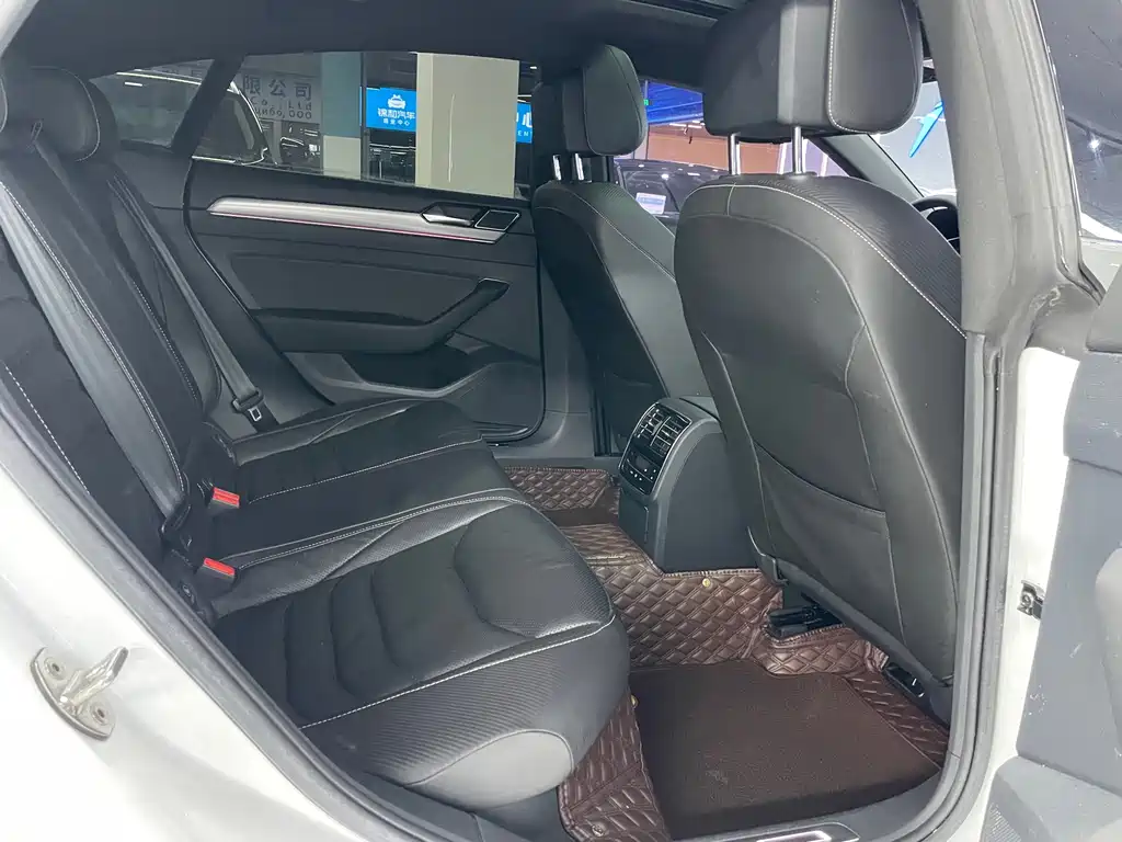 FAW-Volkswagen CC 2020 330TSI Charming Edition National VI купить на сайте DeffCars
