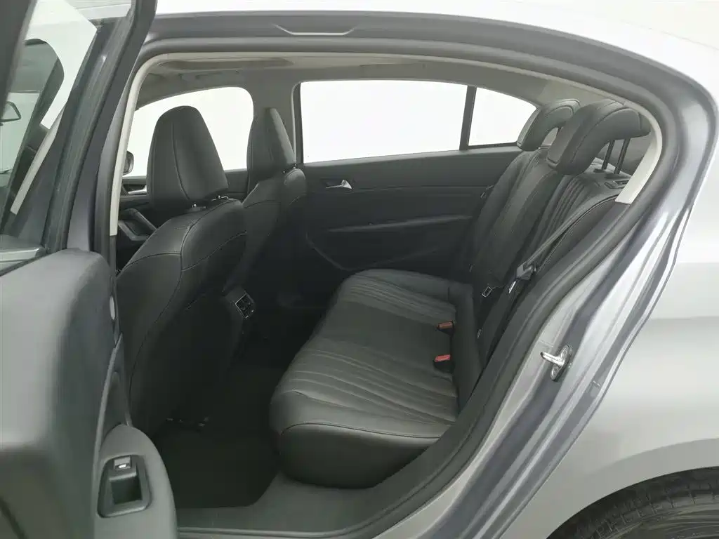 Peugeot 408 2024 Model 360THP Lululu Model Latu Version купить на сайте DeffCars