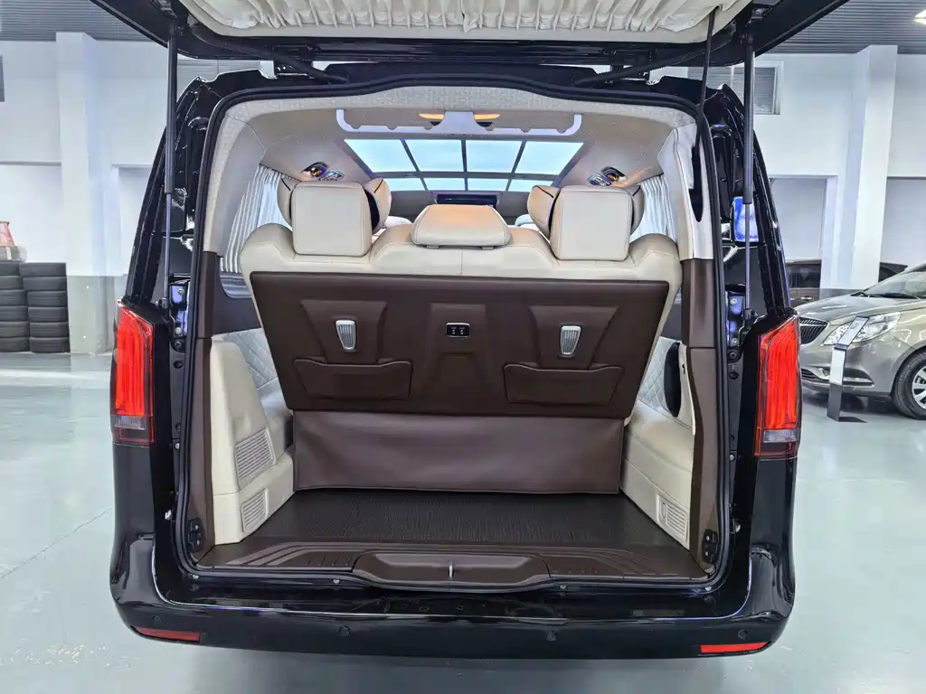 Vito 2021 2.0T Business Edition 7 seats купить на сайте DeffCars