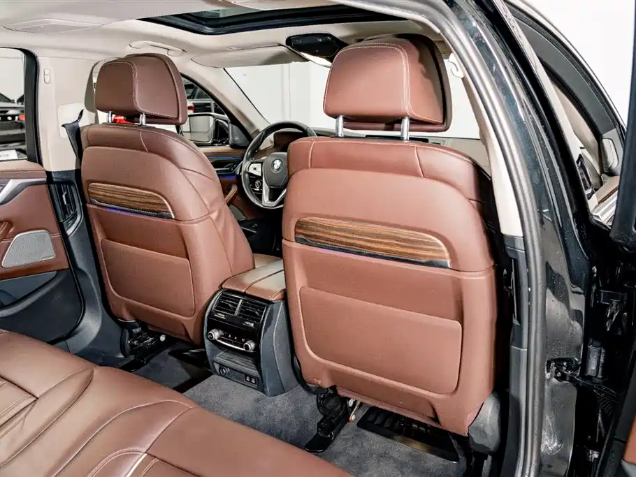 BMW 5 Series 2020 530Li Exclusive Luxury Package купить на сайте DeffCars