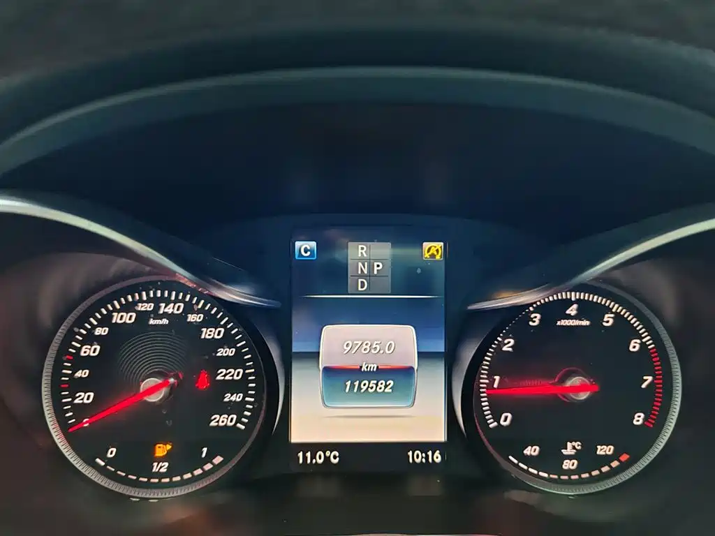 Mercedes-Benz GLC 2018 GLC 260 4MATIC luxury model купить на сайте DeffCars