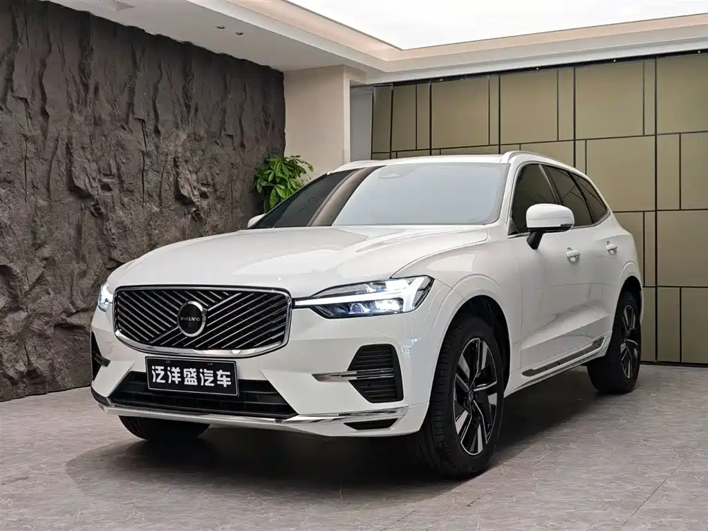 Volvo XC60 2025 B5 four-wheel drive Zhiyi Luxury Edition купить на сайте DeffCars