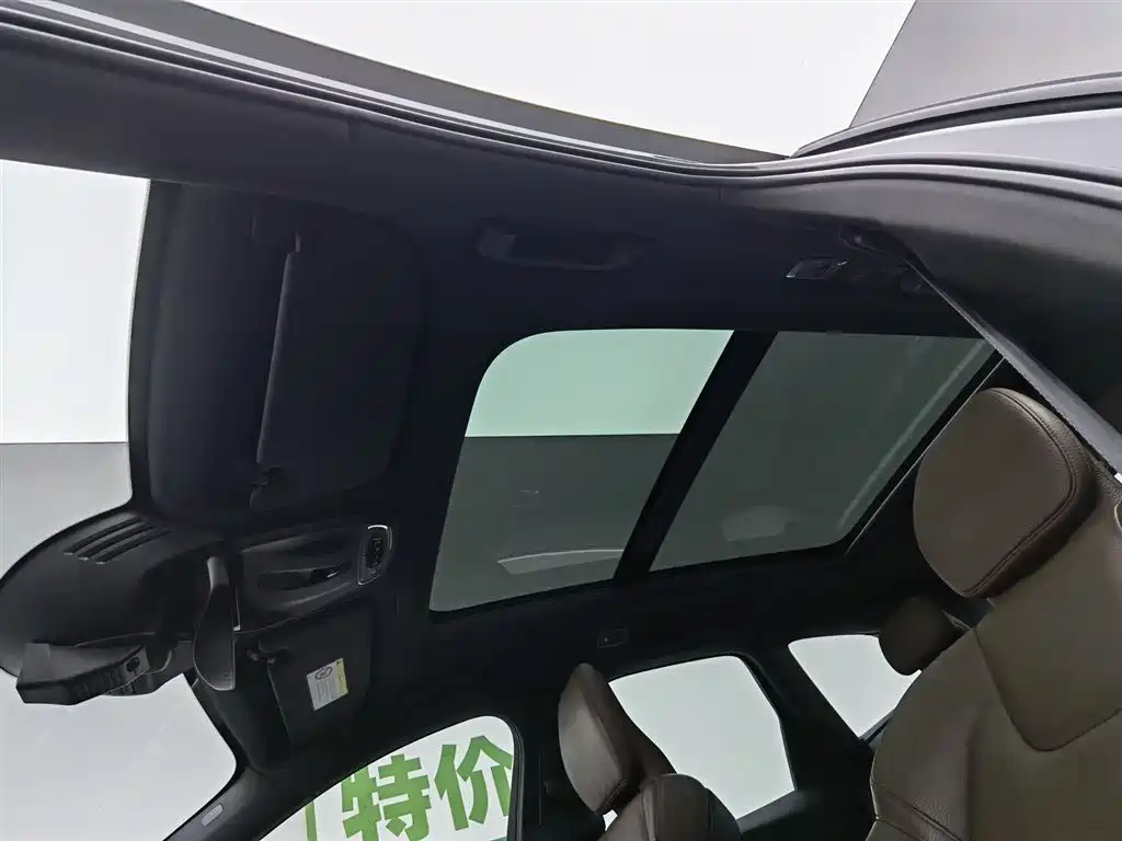 Volvo XC60 2021 T5 four-wheel drive Zhiyuan Deluxe Edition купить на сайте DeffCars