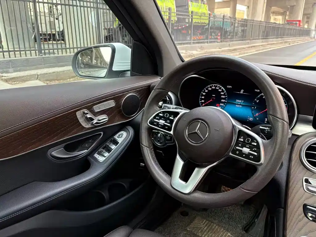Mercedes-Benz GLC 2021 GLC 260 L 4MATIC luxury model купить на сайте DeffCars