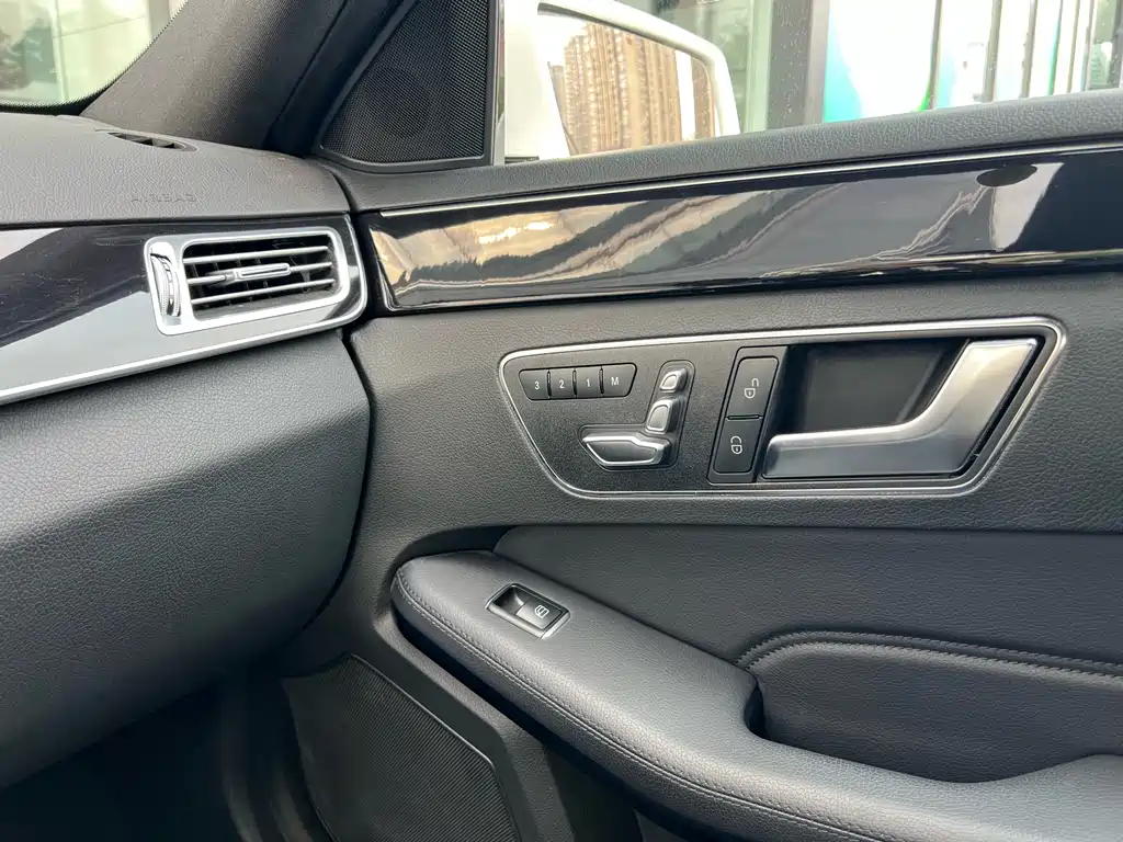 Mercedes-Benz E-Class 2015 facelift E 260 L sporty купить на сайте DeffCars