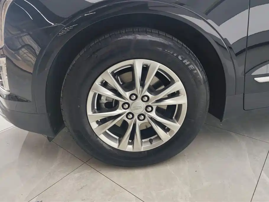 Cadillac XT5 2022 2.0T two-wheel drive luxury model купить на сайте DeffCars