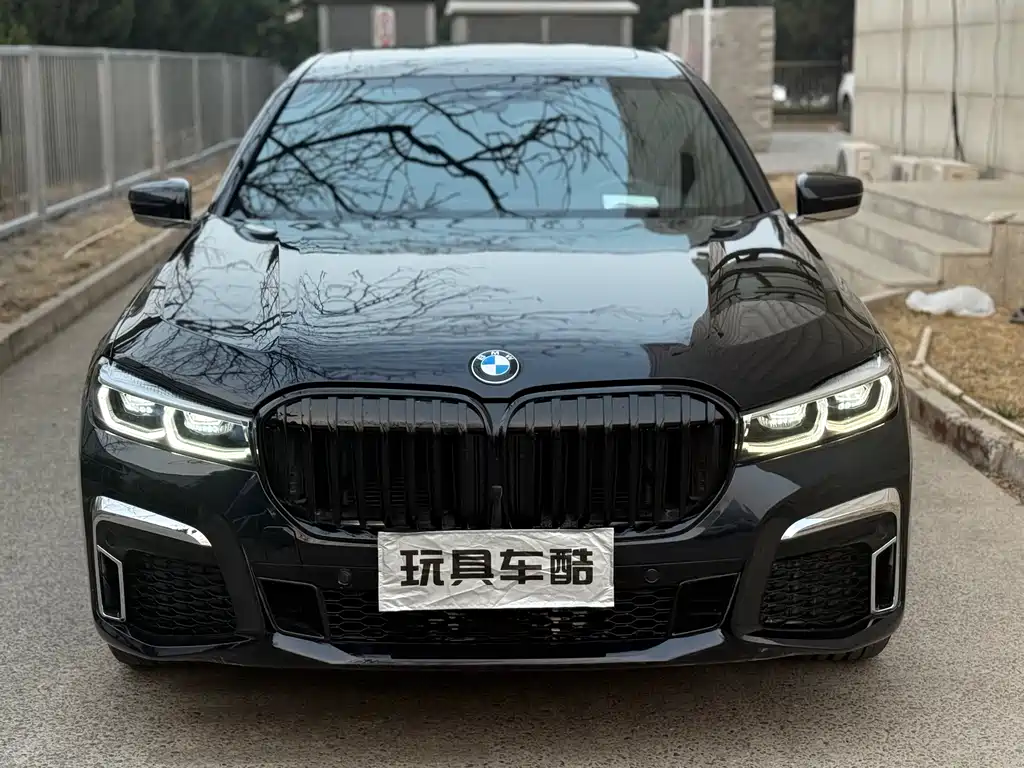 BMW 7 Series 2021 730Li M Sports Package купить на сайте DeffCars