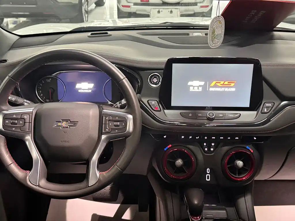 Trailblazer 2023 light hybrid 650T Redline Ting version купить на сайте DeffCars