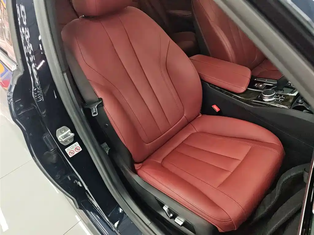 BMW 5 Series 2020 530Li Leading M Sports Package купить на сайте DeffCars