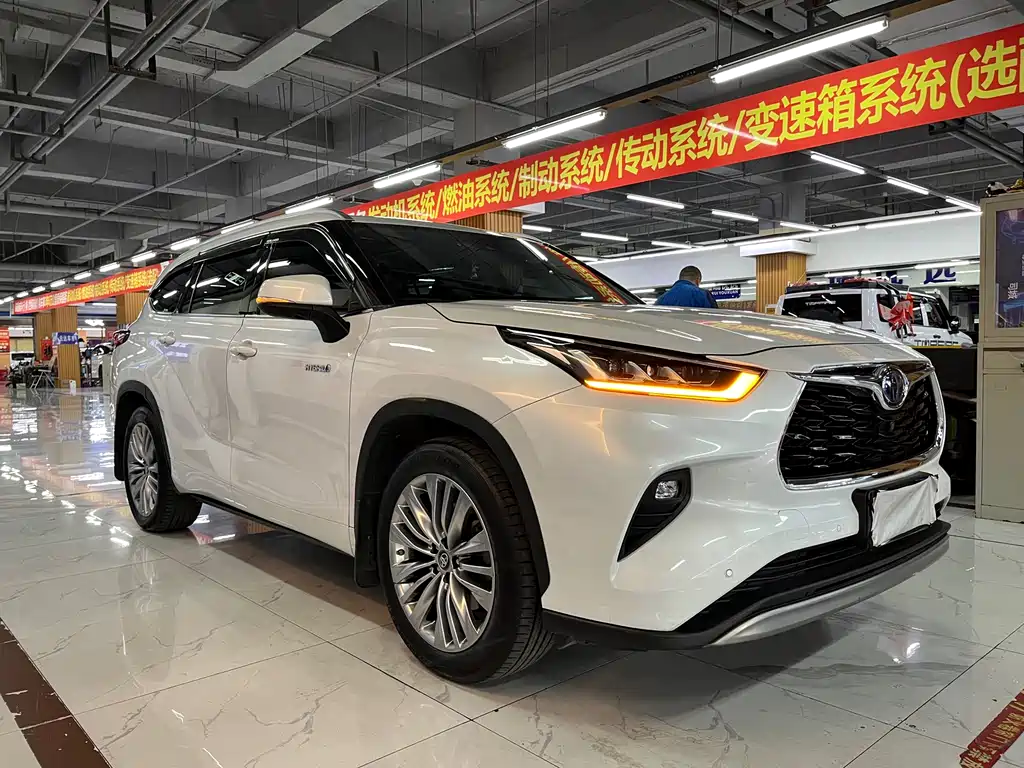 Highlander 2023 2.5L smart electric hybrid dual-engine four-wheel drive extreme version 7 seats купить на сайте DeffCars