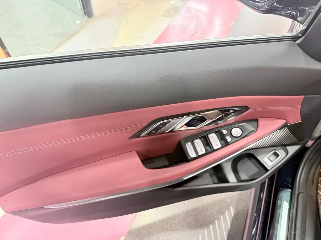 BMW 3 Series 2025 325i M Sports Package купить на сайте DeffCars