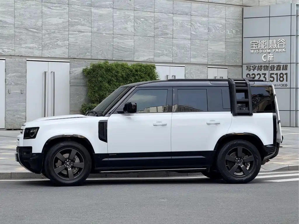 Land Rover Defender 2021 110 P400 X-DYNAMIC HSE купить на сайте DeffCars
