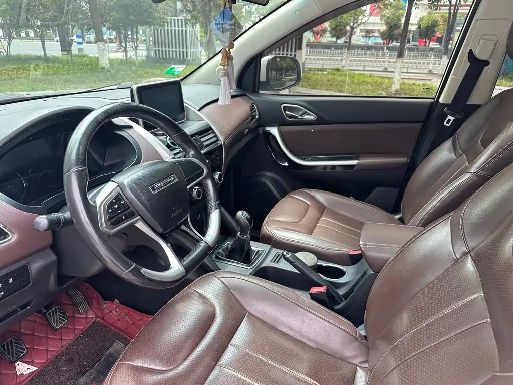 Bisu T5 2017 1.5T manual luxury model купить на сайте DeffCars
