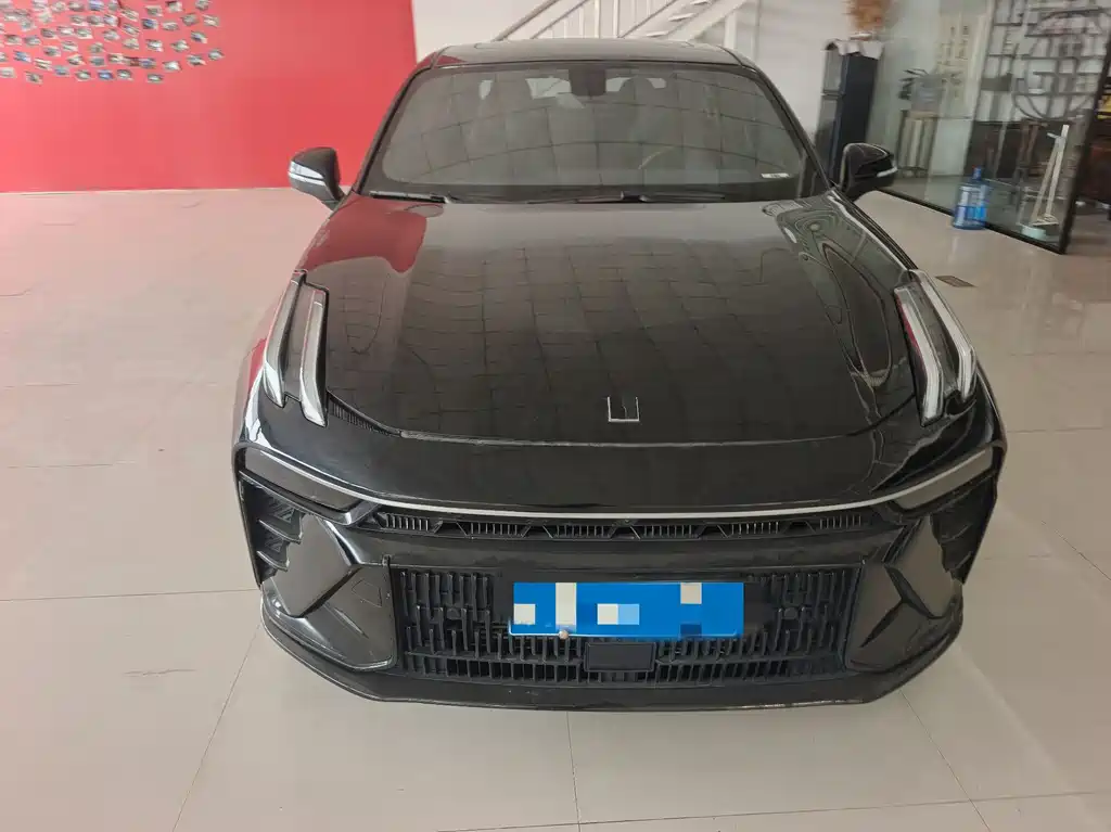 Lynk & Co 03 2025 1.5TD DCT Champion Edition Plus купить на сайте DeffCars