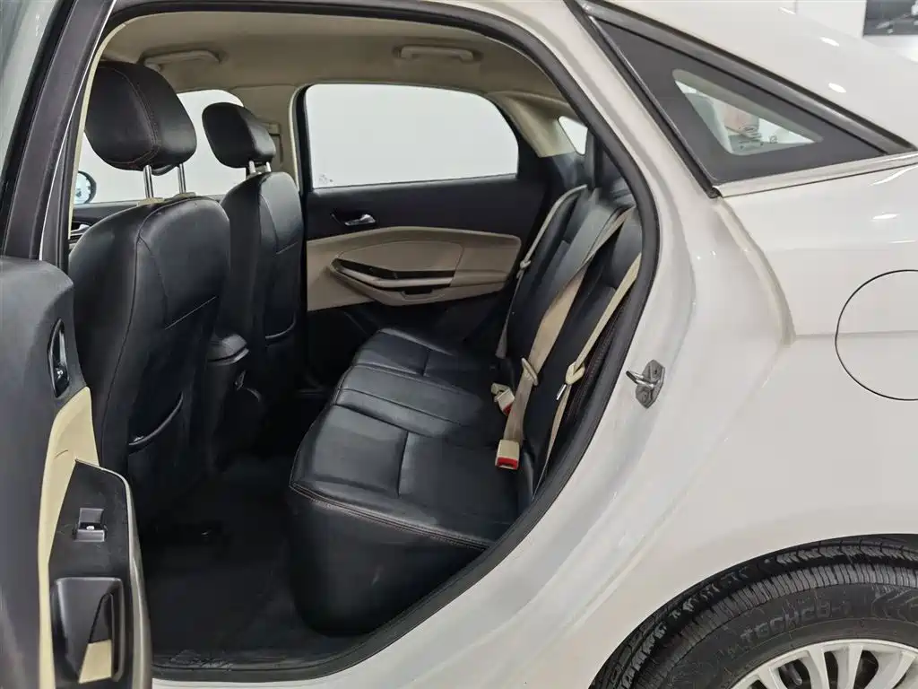 Escort 2017 facelift 1.5L manual comfort type купить на сайте DeffCars