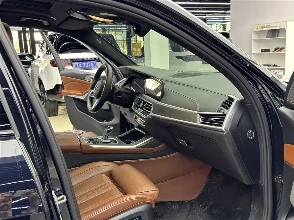 BMW X7 2021 xDrive40i Exclusive M Sports Package купить на сайте DeffCars
