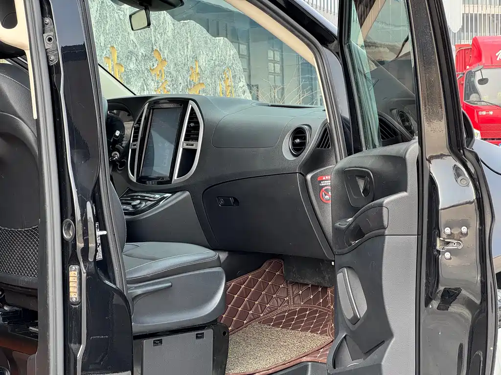 Vito 2018 2.0T Business Edition National VI купить на сайте DeffCars