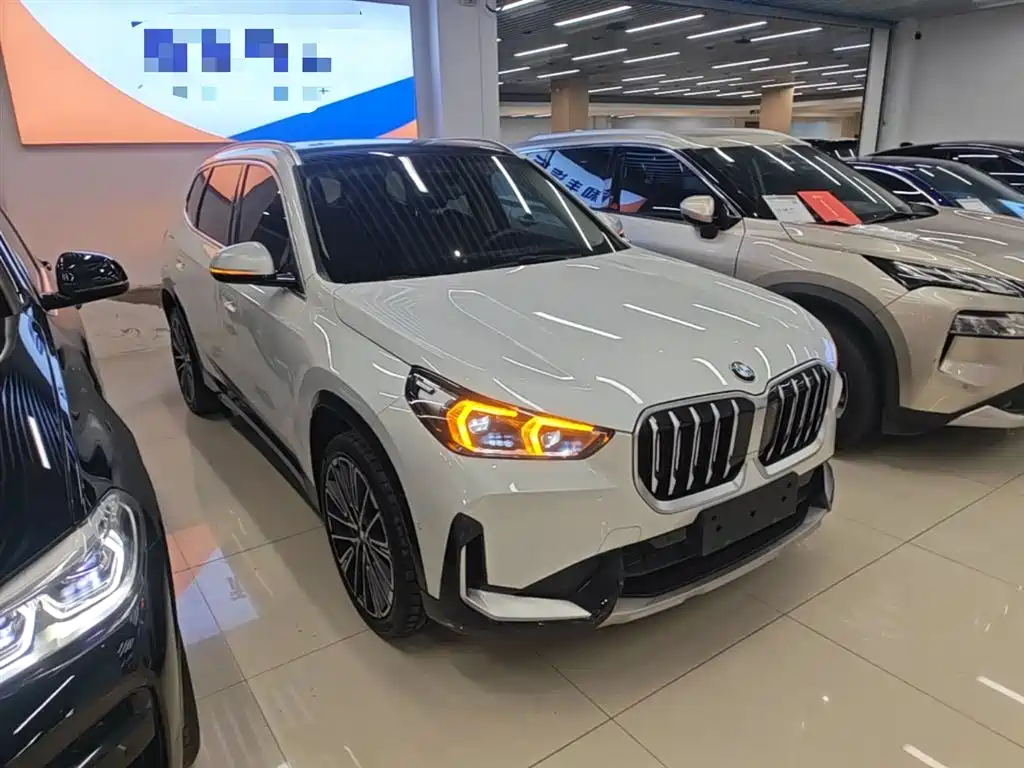 BMW X1 2023 xDrive25Li X Design Package купить на сайте DeffCars