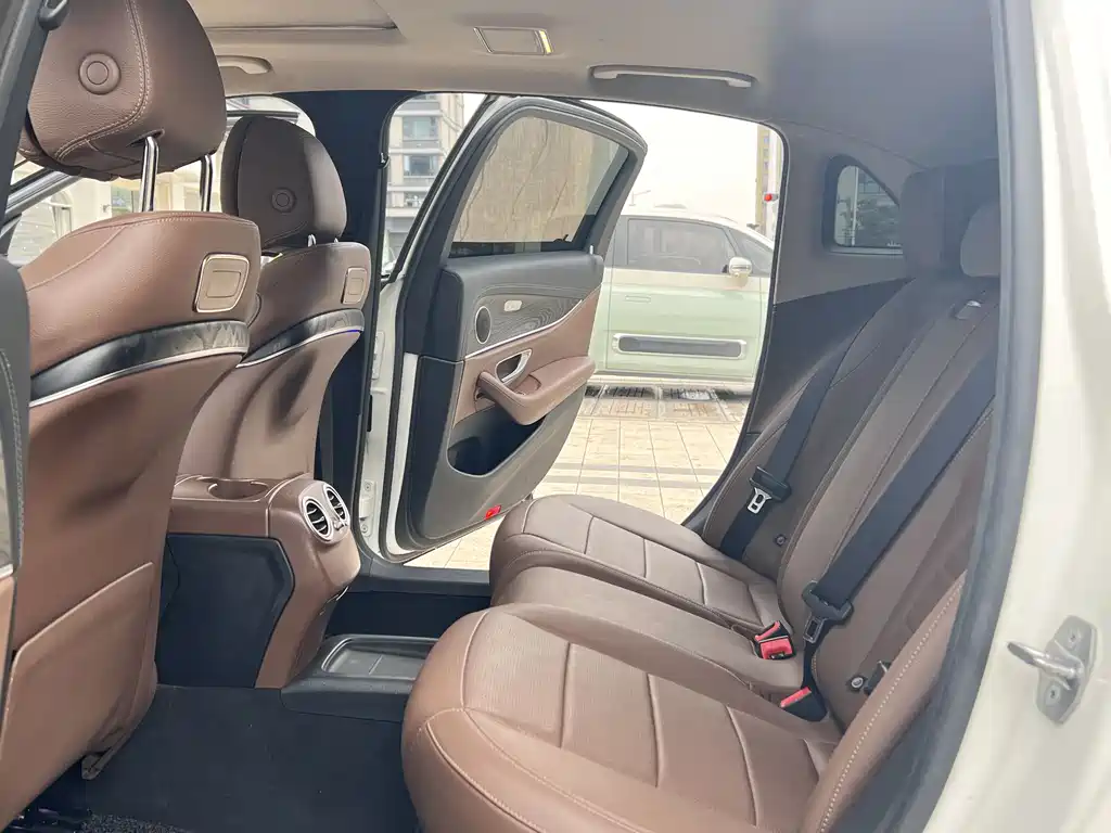 Mercedes-Benz E-Class 2018 facelift E 200 L sporty купить на сайте DeffCars