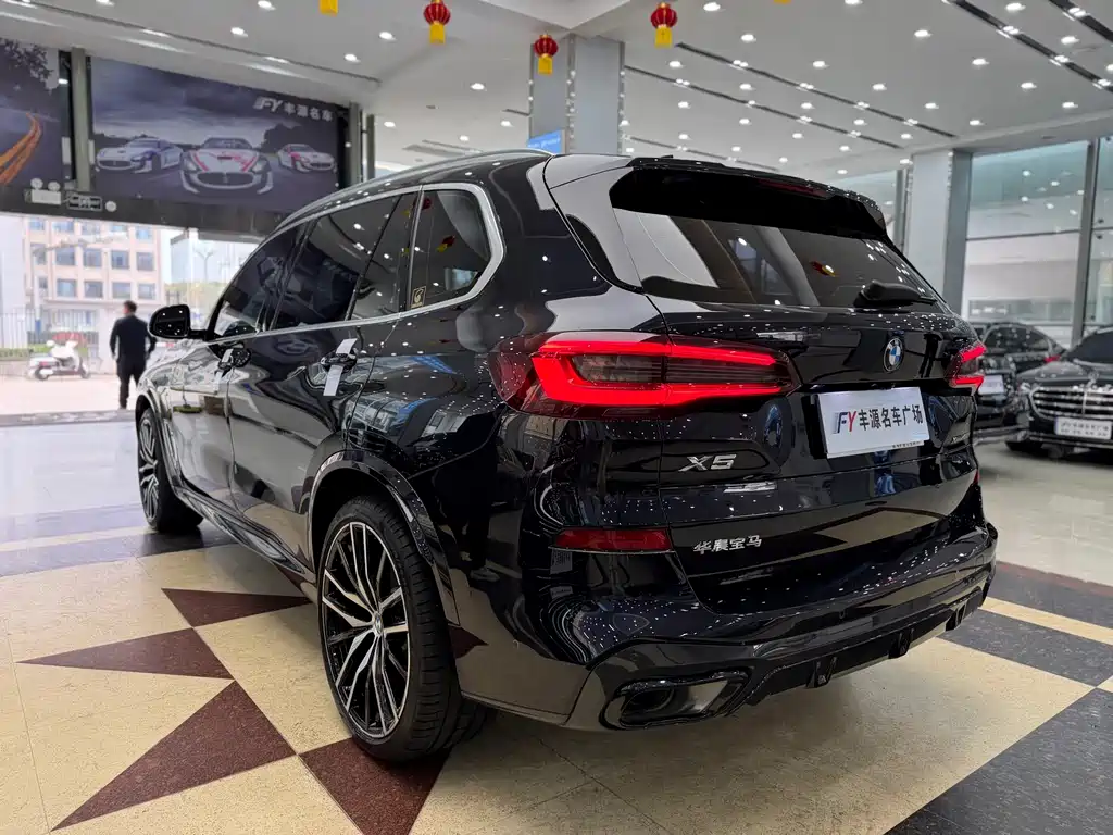 BMW X5 2022 facelift xDrive 40Li M sports package купить на сайте DeffCars
