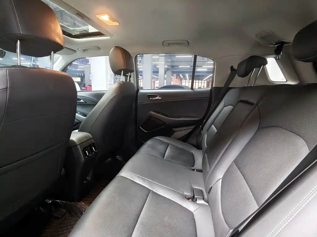 Beijing Hyundai ix35 2021 2.0L automatic two-wheel drive GLS leading version купить на сайте DeffCars