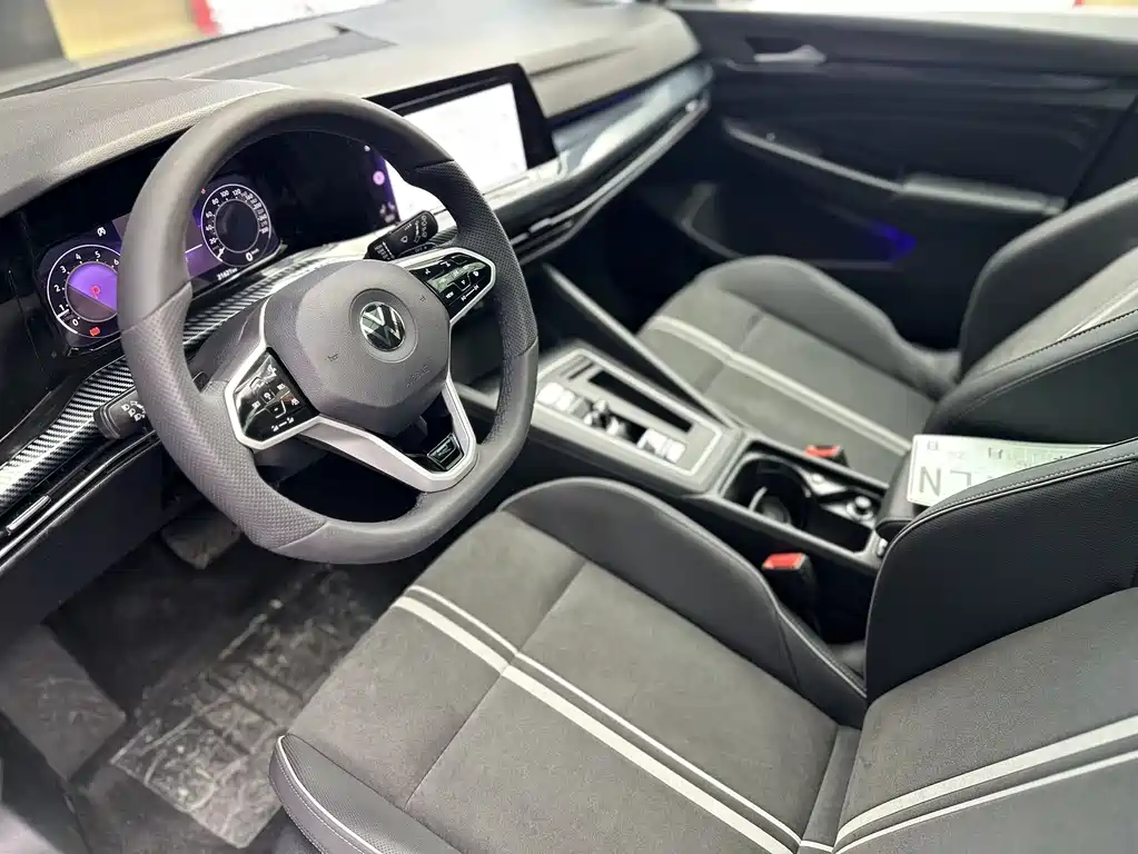 Golf 2023 280TSI DSG R-Line Lite купить на сайте DeffCars