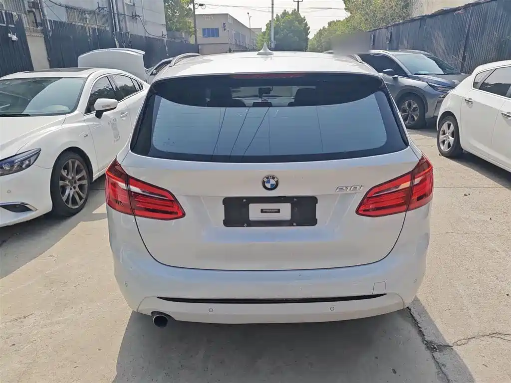 BMW 2 Series Touring 2016 218i Sports Design Package купить на сайте DeffCars