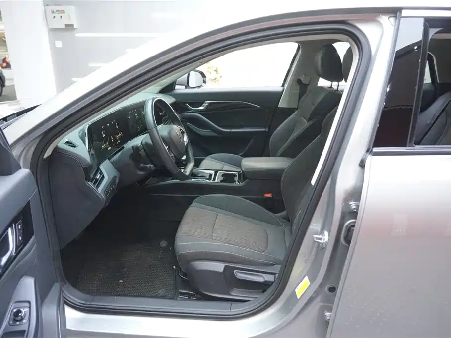 Pentium B70 2022 third generation 1.5T automatic enjoyment model купить на сайте DeffCars