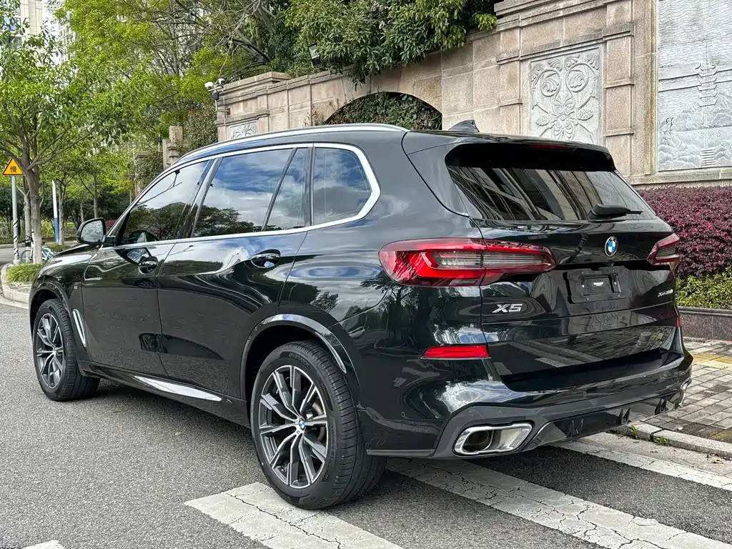 BMW X5 2022 facelift xDrive 30Li exclusive M sports package купить на сайте DeffCars