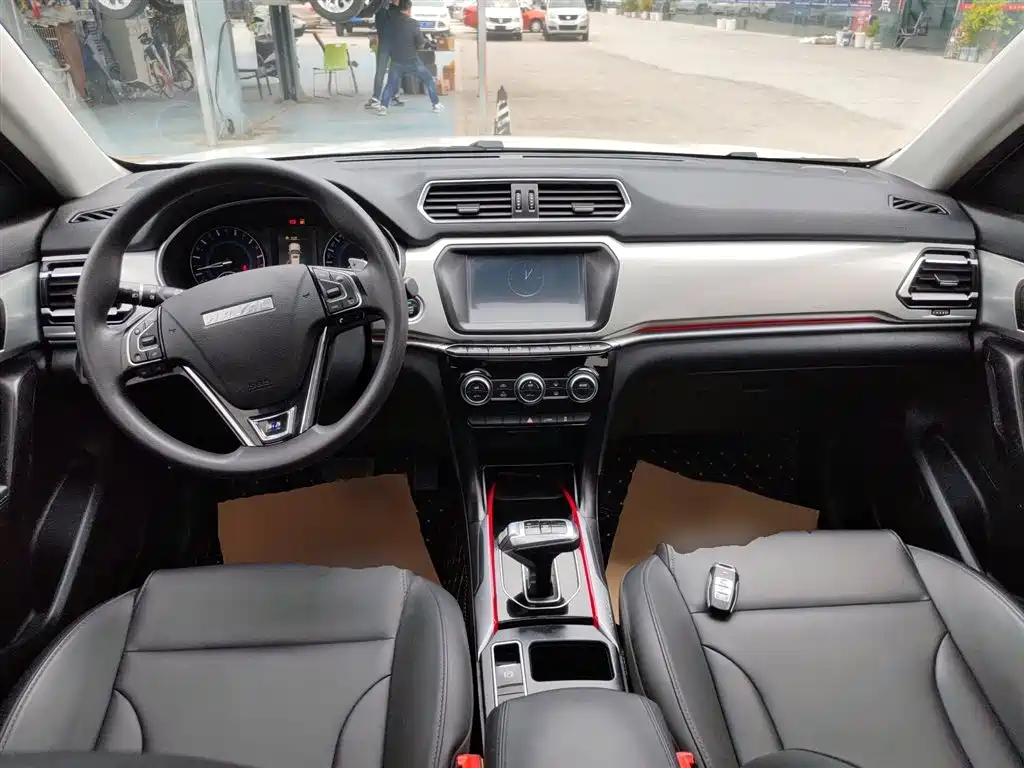 Haval H2 2018 Creative Edition Blue Label 1.5T dual-clutch two-wheel drive fashion model купить на сайте DeffCars