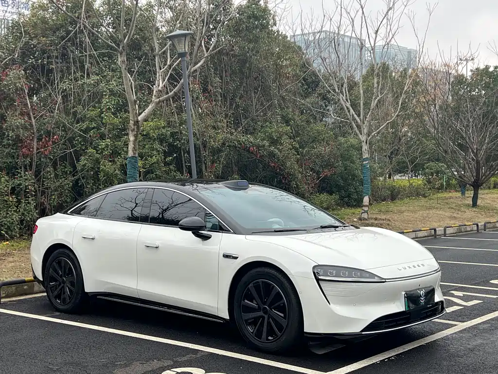 Zhijie S7 2024 Max купить на сайте DeffCars